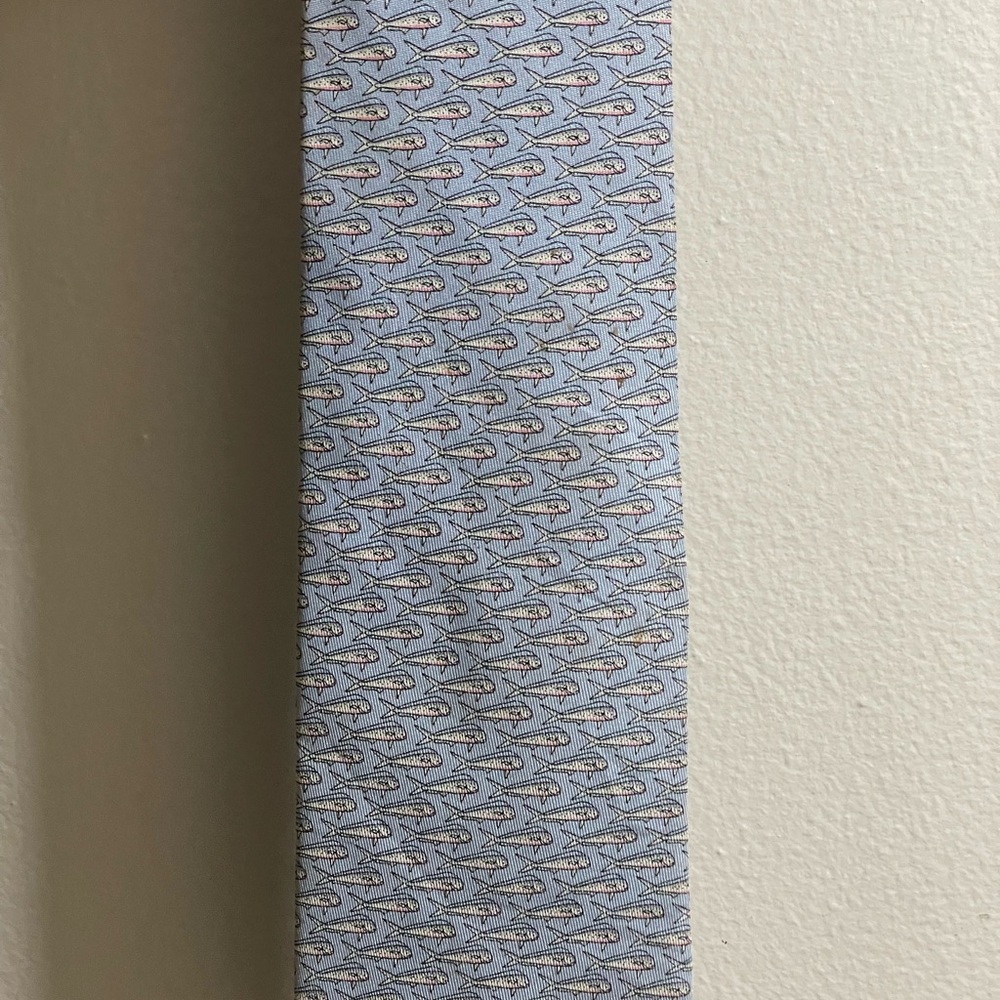 Vineyard Vines Fish Pattern Tie - image 1